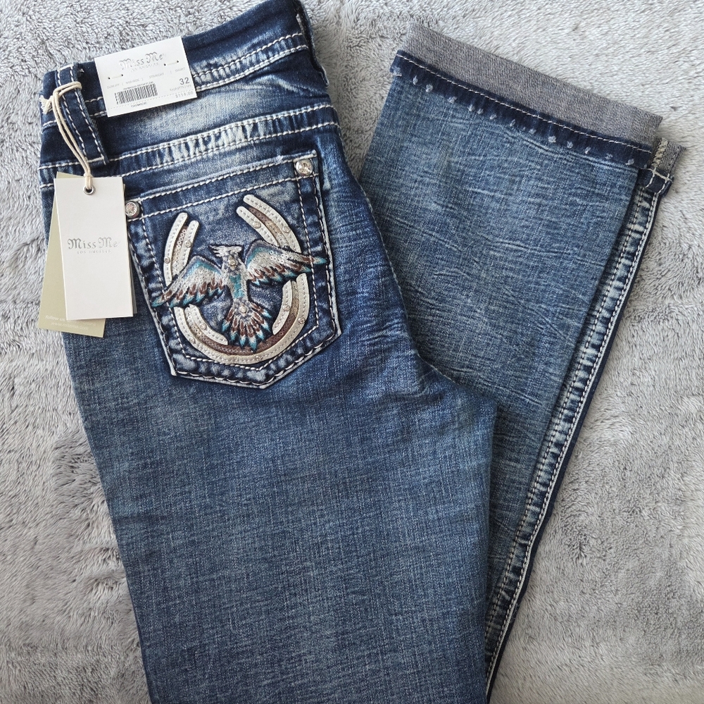 MISS ME LOS ANGELES. SLIM FIT. MID-RISE. STRAIGHT. SHORT SIZE 32